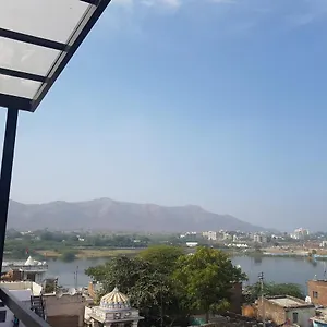 Oyo 5715 King Mansion Udaipur
