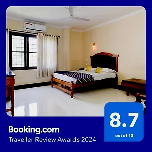 *** Hotel Spot On Sahari India